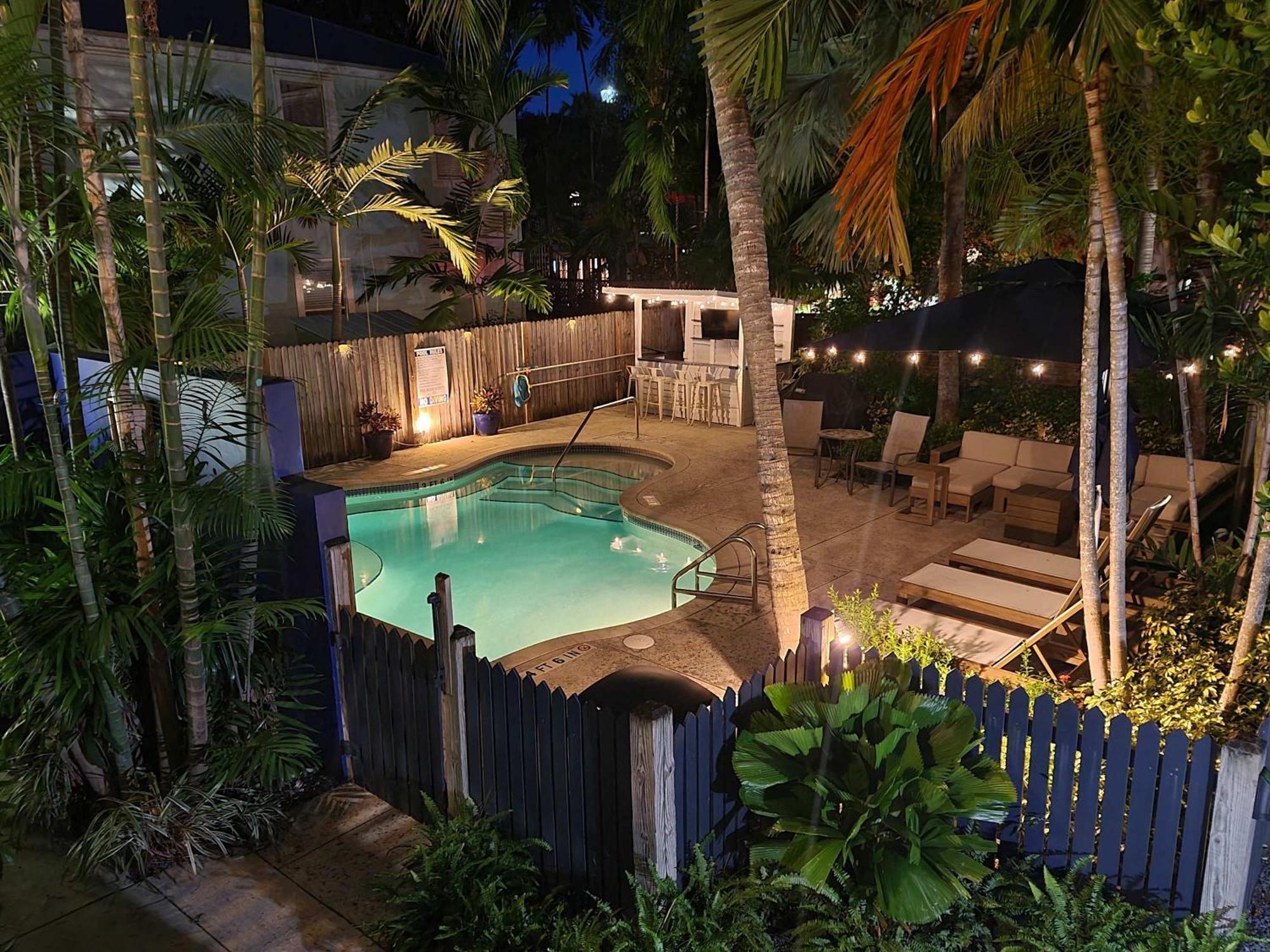 קי וסט Duval Street Suite With Pool מראה חיצוני תמונה